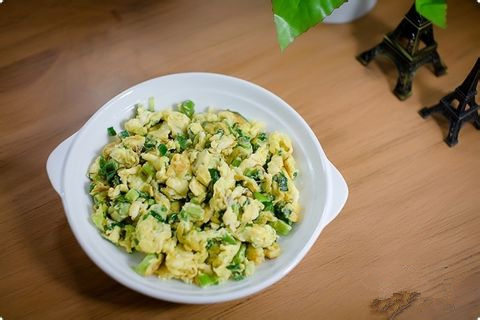 葱花炒鸡蛋