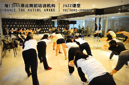 厦门思北附近哪里可以学爵士舞-厦门DNA爵士舞培训学校
