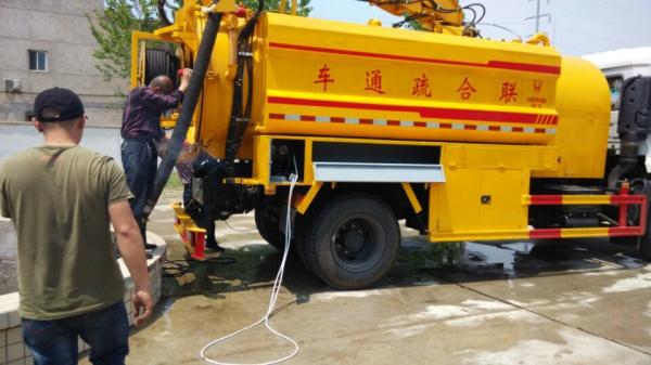 ������ͨ��ˮ���ļҺ� ������ͨ��ˮ���绰