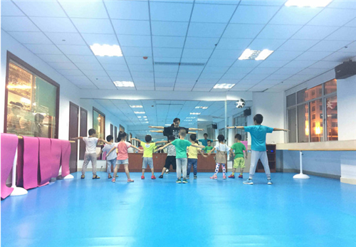 厦门金色花文化艺术培训学校