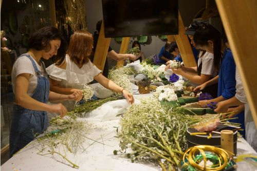 厦门插花花艺培训学校 厦门插花花艺培训哪里有