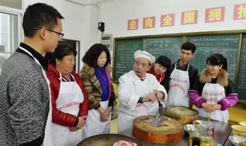 厦门哪里可以学做沙县小吃 厦门沙县小吃培训多少钱