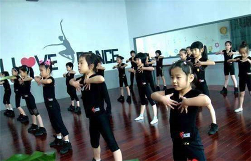 厦大附近爵士舞培训学校 厦大附近爵士舞培训哪家好