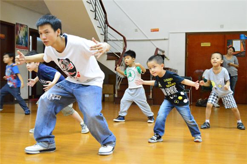 厦门少儿街舞培训班 厦门少儿街舞培训哪家好