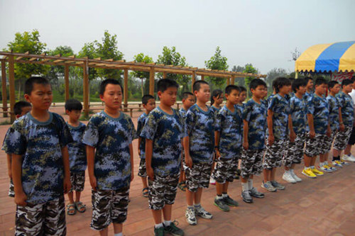 厦门中小学夏令营推荐-厦门小精英军事夏令营