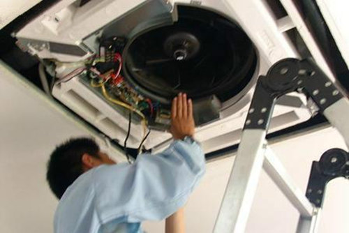 厦门五缘湾空调维修师傅电话 厦门五缘湾空调维修拆装