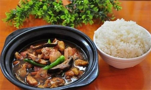 厦门哪里学做黄焖鸡米饭 厦门学做黄焖鸡米饭培训班