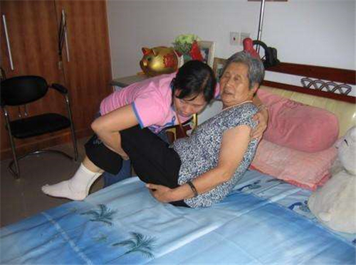 厦门哪里请保姆好 厦门哪家家政的保姆比较好