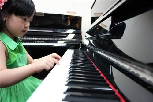 厦门小孩子学习钢琴哪里好 厦门哪里有少儿钢琴学习班