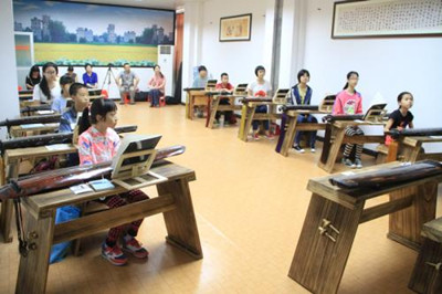 厦门思明区哪里学古琴好 厦门青少年古琴学习培训班