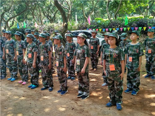 厦门青少年军事夏令营活动 厦门青少年军事夏令营报名点