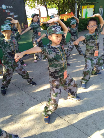 厦门小学生军训夏令营活动 厦门小学生夏令营活动报名