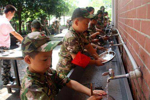 厦门暑假能力提升夏令营 厦门青少年自强不息夏令营