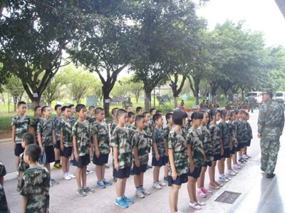 厦门自信夏令营活动 厦门暑假学生*立成长夏令营