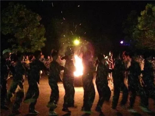 ������Сѧ����Ӫ�ļҺ� ������Сѧ����Ӫ��ô�շ�