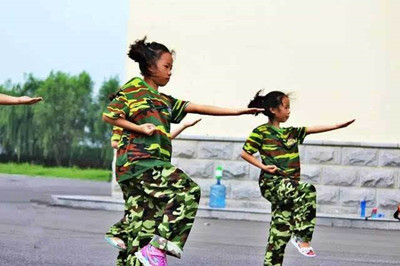 厦门儿童体能拓展活动 厦门儿童暑假夏令营