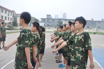 厦门暑期军事夏令营 厦门特种兵军事夏令营