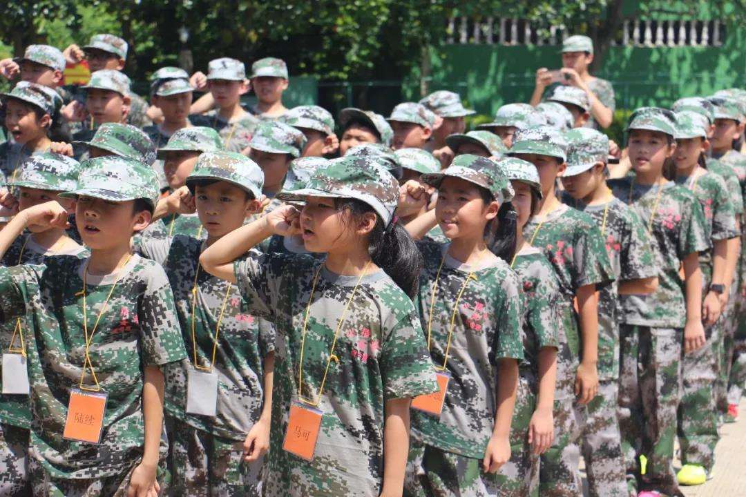 杭州夏令营去哪里好-杭州小精英夏令营