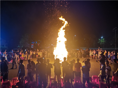 ����������Сѧ���μ�����Ӫ ����Сѧ��δ����*��ѵӪ