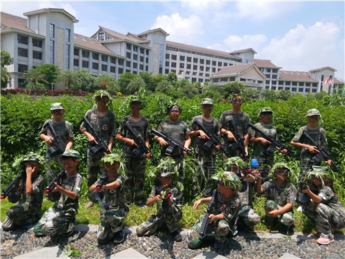 南昌暑假中小学生军事夏令营推荐