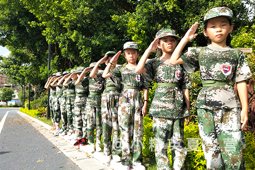 南昌暑假青少年军事训练营