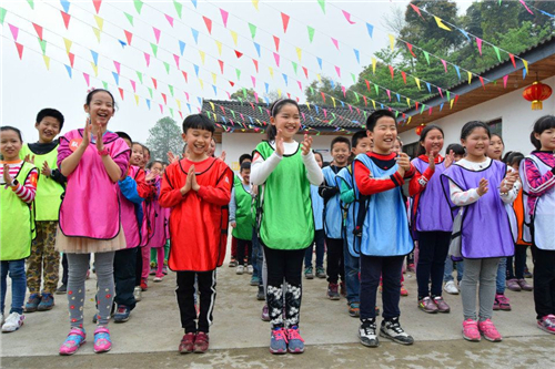 厦门青少年军事冬令营哪里好 厦门小精英青少年军事冬令营