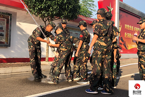 赣州中小学暑假吃苦夏令营