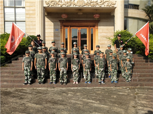 南昌适合中小学生的军事夏令营
