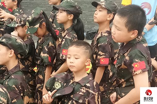 赣州哪里有军事夏令营_赣州青少年夏令营报名