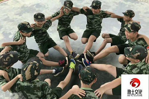 赣州青少年假期军事夏令营活动