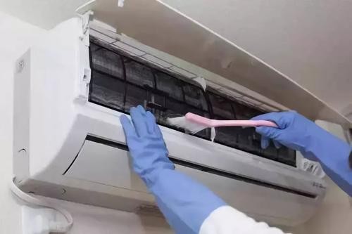 深度清洗空调室内机图片