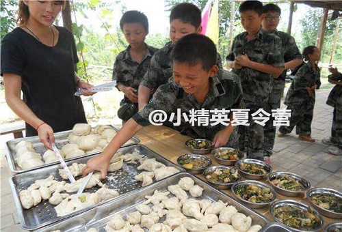厦门暑假夏令营在哪里报名 厦门7天军事夏令营火热报名中