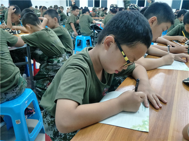 �����������Ӫ������-2019С��Ӣ��������Ӫ�