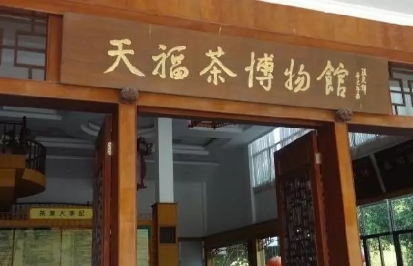 漳浦夏令营报名点-小精英漳浦水上乐园夏令营