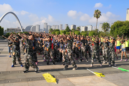 �����������������Ӫ����Ǯ