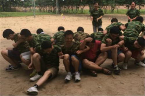 赣州中小学生哪里报名夏令营 赣州中小学生军事夏令营报名电话
