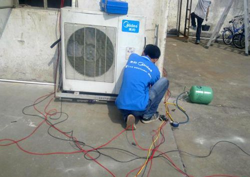 厦门集美空调加氨价钱 空调加氨方法