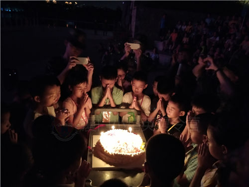 厦门思明小学生军训夏令营报名