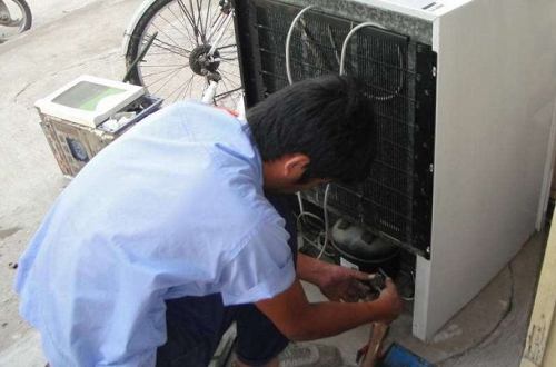 深圳家里空调加氟维修多少钱