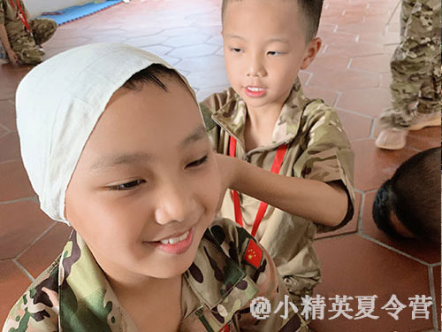 深圳夏令营基地_深圳小精英军事夏令营基地
