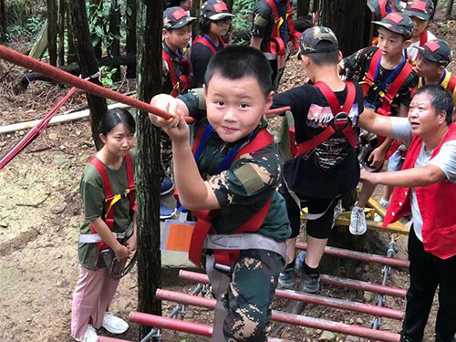 温州泰顺县暑假夏令营哪家好_温州泰顺县小精英夏令营