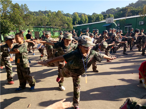 杭州有小学生军事夏令营吗_怎么报名